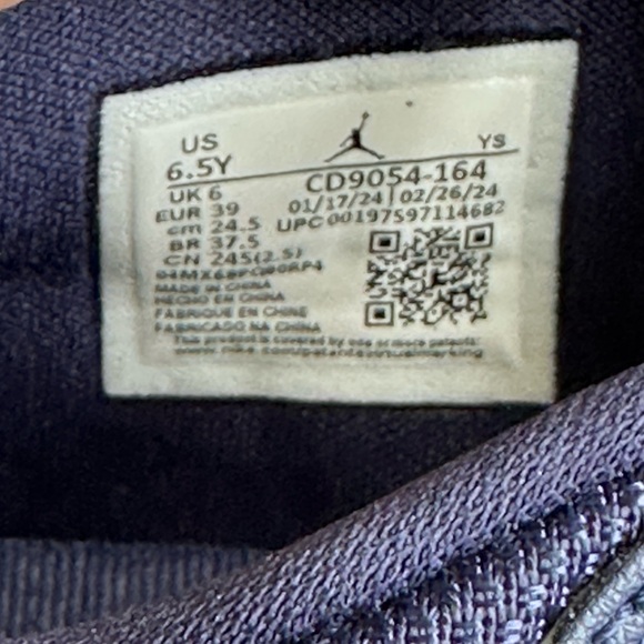 Nike Air Jordan Legacy 312 Youth 6.5 (CD9054-164) - Picture 8 of 12